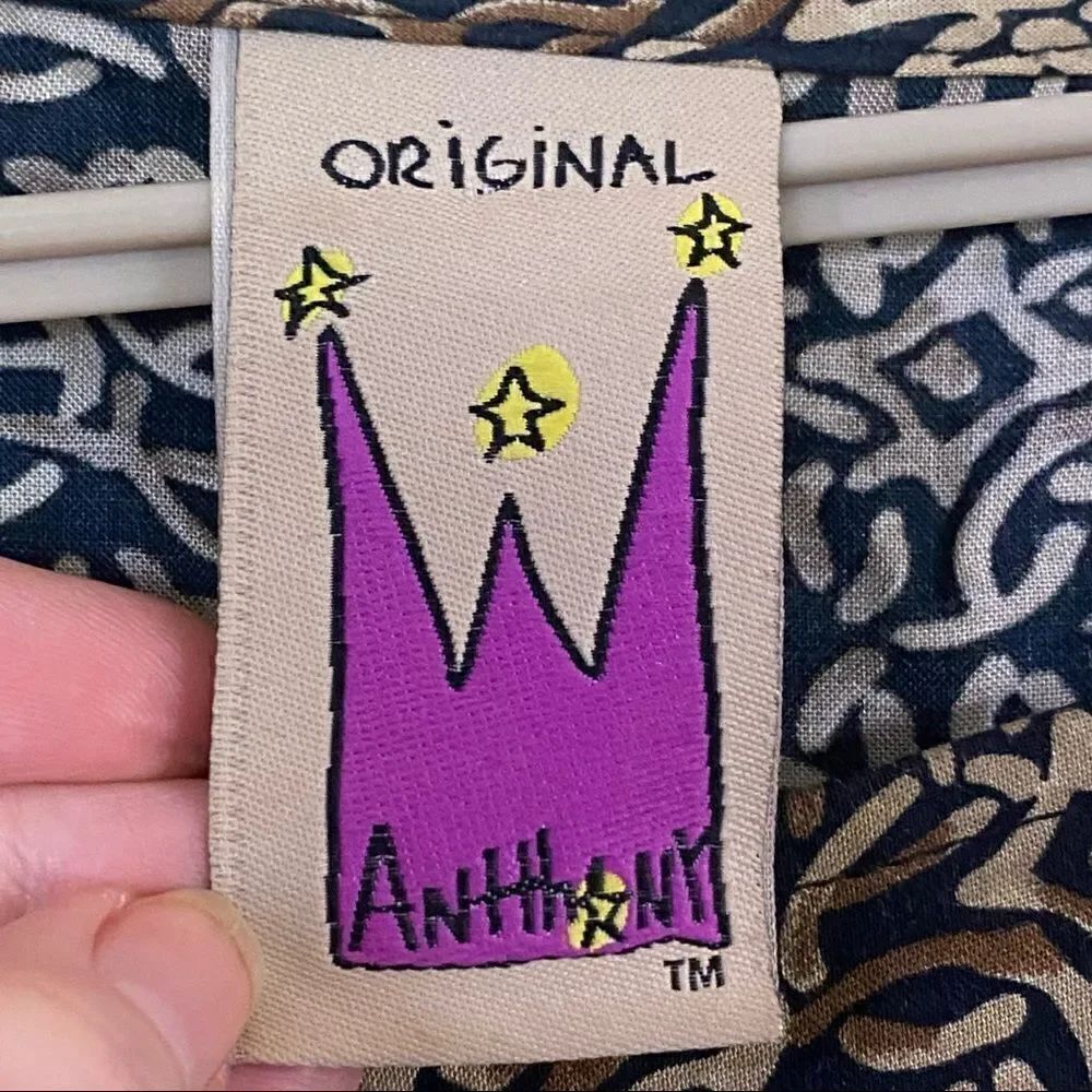 Anthony Original Graphic Asymmetrical Blouse Size 3X - Picture 6 of 7